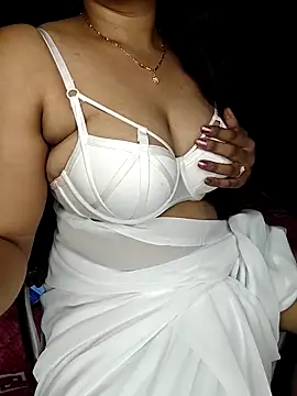 Snapshot of shreyareddy99 chatting on 03/09/26, 10:58 shreyareddy99 online show from 03/09/26, 10:58