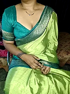 Snapshot of shreyareddy99 chatting on 03/31/26, 03:41 shreyareddy99 online show from 03/31/26, 03:41