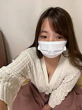 Snapshot of miu_0629 chatting on 10/30/25, 03:02 miu 0629 online show from 10/30/25, 03:02