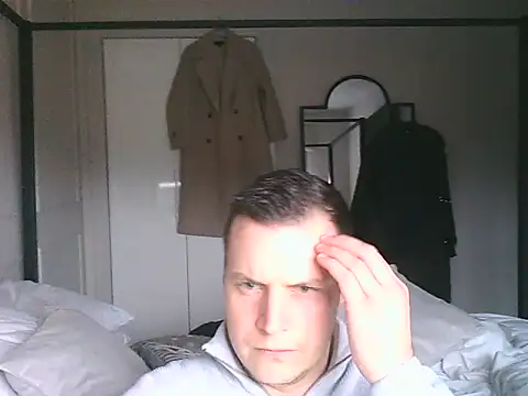 Snapshot of scotsman202513 chatting on 11/11/25, 09:53 scotsman202513 online show from 11/11/25, 09:53