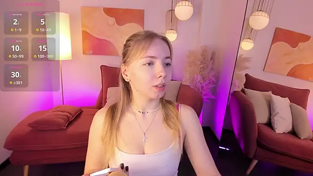 Snapshot of Nora_Miller chatting on 11/06/25, 05:52 Nora Miller online show from 11/06/25, 05:52