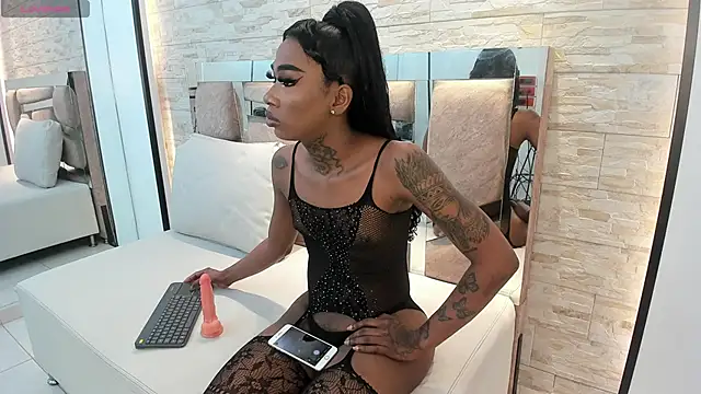 sheinny brown online show from 11/19/25, 03:39