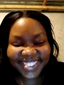 Snapshot of 3bigcuteness chatting on 11/10/25, 01:54 3bigcuteness online show from 11/10/25, 01:54