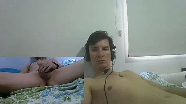 carliesexyman online show from 12/05/25, 12:14