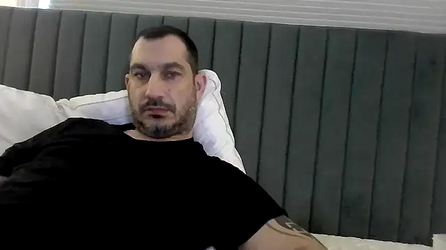 Snapshot of ckraiders84 chatting on 02/23/26, 06:38 ckraiders84 online show from 02/23/26, 06:38