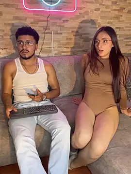 Noa N Luxy online show from 12/17/25, 02:28