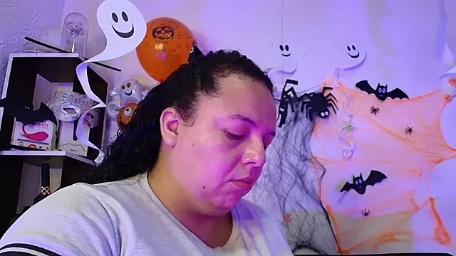 Natasha Amber online show from 11/02/25, 01:35