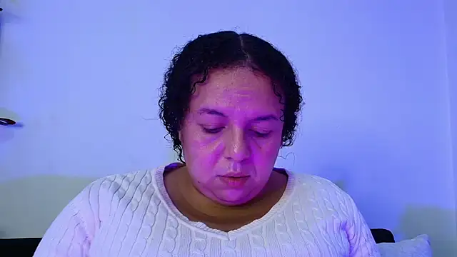 Natasha Amber online show from 11/05/25, 03:23