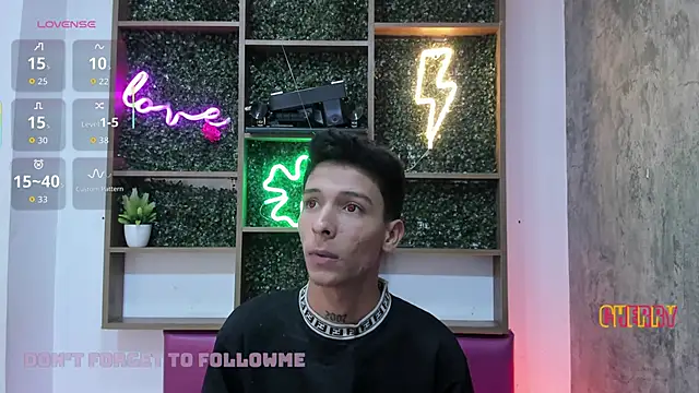 Max Steell online show from 10/30/25, 12:56