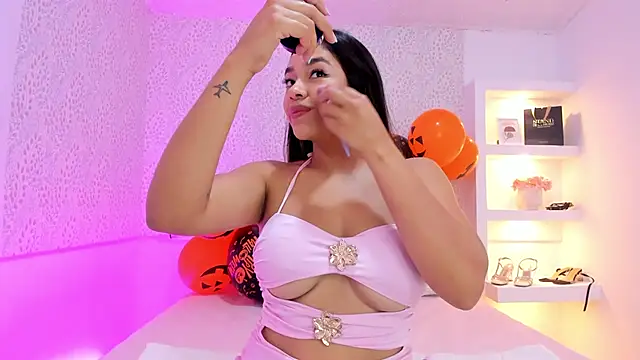 KatieBoison online show from 11/01/25, 08:00