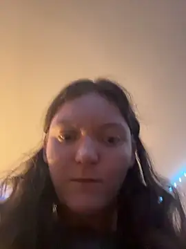 Snapshot of stonerbaby chatting on 11/18/25, 11:15 stonerbaby online show from 11/18/25, 11:15