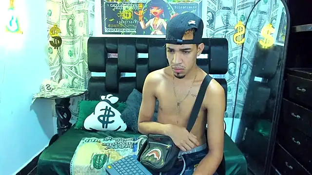 Latin Duo13 online show from 11/25/25, 07:25