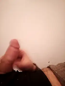 Snapshot of Fa7l1995 chatting on 12/23/25, 12:52 Fa7l1995 online show from 12/23/25, 12:52