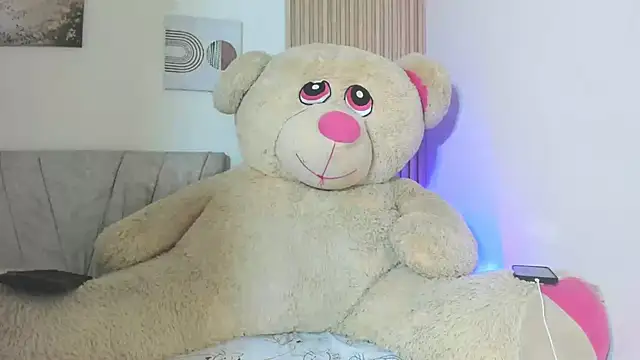 little emiily  online show from 11/14/25, 02:27