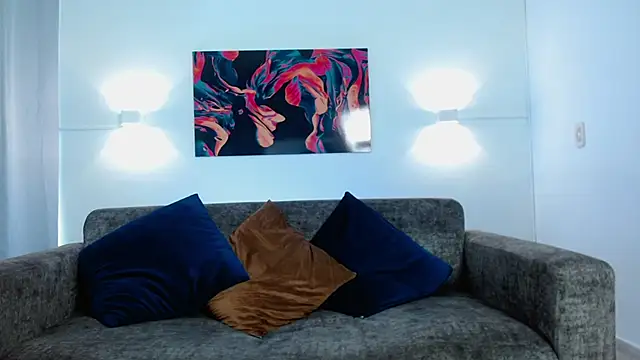 KamiSuarez online show from 11/13/25, 06:51