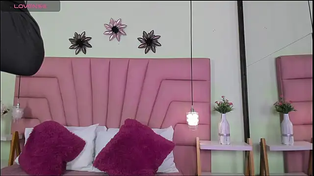 Kim Luna1 online show from 05/02/26, 03:33