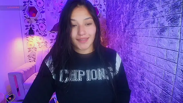 emmaa garciia online show from 11/20/25, 03:28