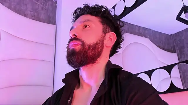 jackfoden01 online show from 12/17/25, 01:17