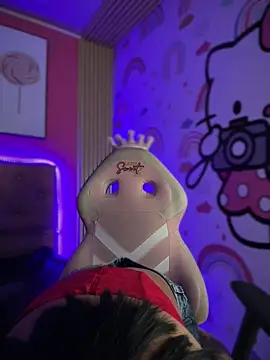 Snapshot of Maryana_LS chatting on 10/28/25, 01:58 Maryana LS online show from 10/28/25, 01:58