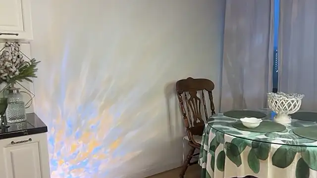 Lisa Graham online show from 12/02/25, 05:46