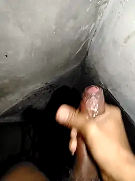 Snapshot of Sudda1199 chatting on 12/17/25, 01:39 Sudda1199 online show from 12/17/25, 01:39