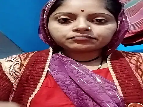 Snapshot of Anju_sharma chatting on 12/15/25, 11:53 Anju sharma online show from 12/15/25, 11:53