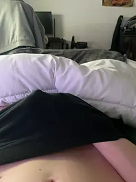 Snapshot of rb2357 chatting on 03/04/26, 09:59 rb2357 online show from 03/04/26, 09:59