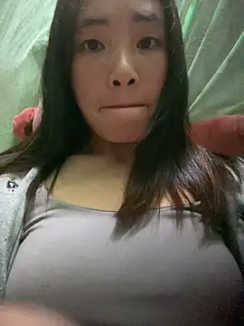 Snapshot of Elysia-007 chatting on 12/21/25, 01:07 Elysia-007 online show from 12/21/25, 01:07