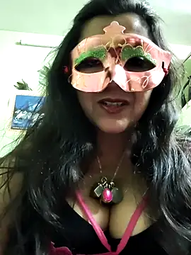 Snapshot of LOVE__RANI chatting on 01/07/26, 06:32 LOVE RANI online show from 01/07/26, 06:32