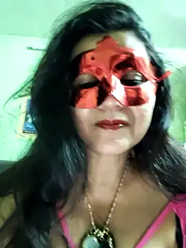 Snapshot of LOVE__RANI chatting on 01/13/26, 12:54 LOVE RANI online show from 01/13/26, 12:54