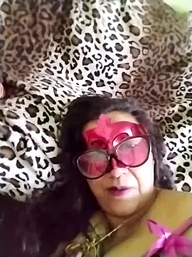 Snapshot of LOVE__RANI chatting on 02/24/26, 11:58 LOVE RANI online show from 02/24/26, 11:58