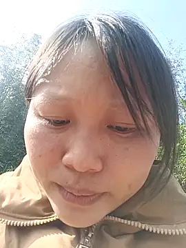 Snapshot of yoyo-mi chatting on 12/20/25, 03:02 yoyo-mi online show from 12/20/25, 03:02