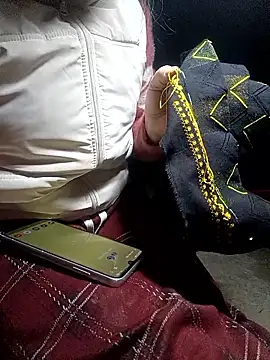 Snapshot of yoyo-mi chatting on 01/07/26, 01:24 yoyo-mi online show from 01/07/26, 01:24