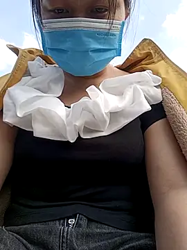 Snapshot of yoyo-mi chatting on 03/02/26, 09:49 yoyo-mi online show from 03/02/26, 09:49