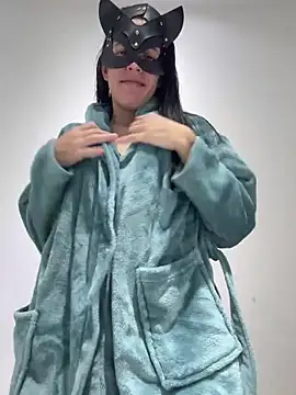 carolinedanger  online show from 11/06/25, 11:48