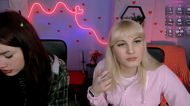 Snapshot of isabel_wave chatting on 02/09/26, 08:35 isabel wave online show from 02/09/26, 08:35