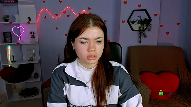 Snapshot of isabel_wave chatting on 03/18/26, 09:45 isabel wave online show from 03/18/26, 09:45