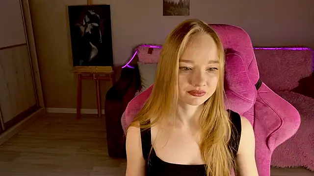 Snapshot of Shawty_Mia chatting on 11/01/25, 05:09 Shawty Mia online show from 11/01/25, 05:09