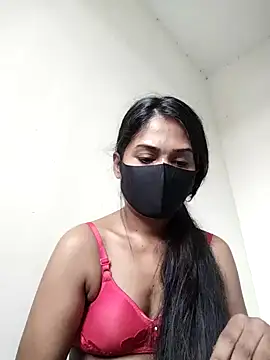 Snapshot of Green_LaDY66 chatting on 11/05/25, 05:18 Green LaDY66 online show from 11/05/25, 05:18