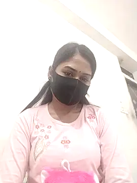 Snapshot of Green_LaDY66 chatting on 11/30/25, 07:01 Green LaDY66 online show from 11/30/25, 07:01