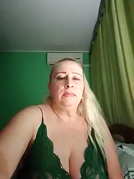 Esenia505 online show from 10/30/25, 04:19