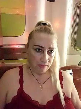 Esenia505 online show from 12/18/25, 05:41