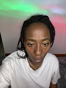 Snapshot of milarain chatting on 02/10/26, 12:04 milarain online show from 02/10/26, 12:04