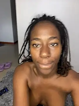 Snapshot of milarain chatting on 02/10/26, 10:25 milarain online show from 02/10/26, 10:25