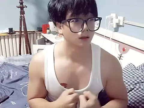 Snapshot of chenwen520 chatting on 10/31/25, 01:56 chenwen520 online show from 10/31/25, 01:56