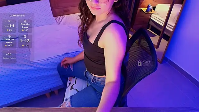 milena kiitty online show from 06/10/26, 04:17