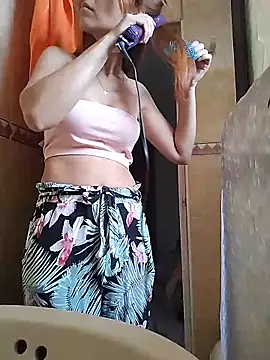 Snapshot of julialex_ chatting on 03/07/26, 07:44 julialex online show from 03/07/26, 07:44