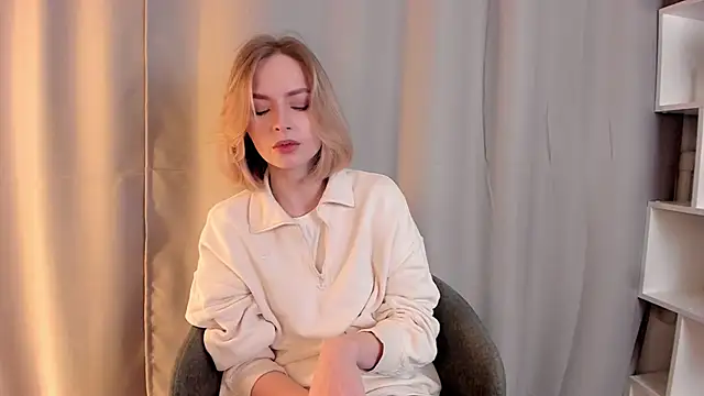 Snapshot of BaileyBernos chatting on 11/01/25, 01:24 BaileyBernos online show from 11/01/25, 01:24