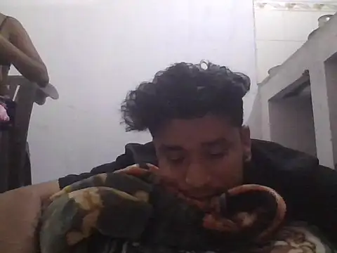 Snapshot of chocolate_girl_01 chatting on 10/31/25, 10:27 chocolate girl 01 online show from 10/31/25, 10:27