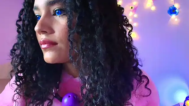 Snapshot of Aprilsweet2005 chatting on 12/02/25, 01:17 Aprilsweet2005 online show from 12/02/25, 01:17